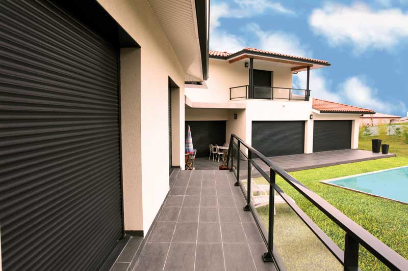 volet roulant traditionnel a lames aluminium 55mm noires