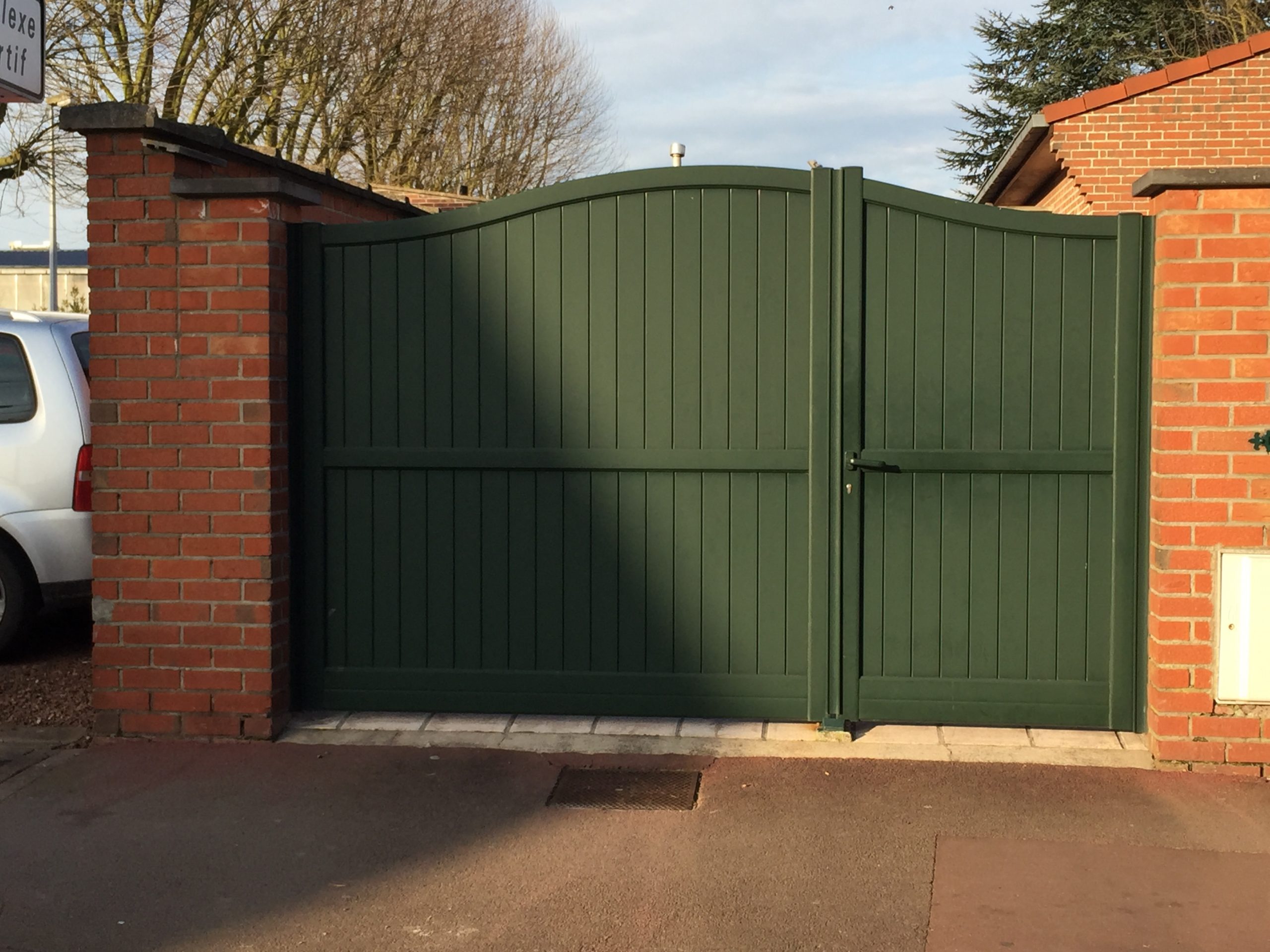 Portails Aluminium Classiques pour un Extérieur Élégant HAZEBROUCQ — free download