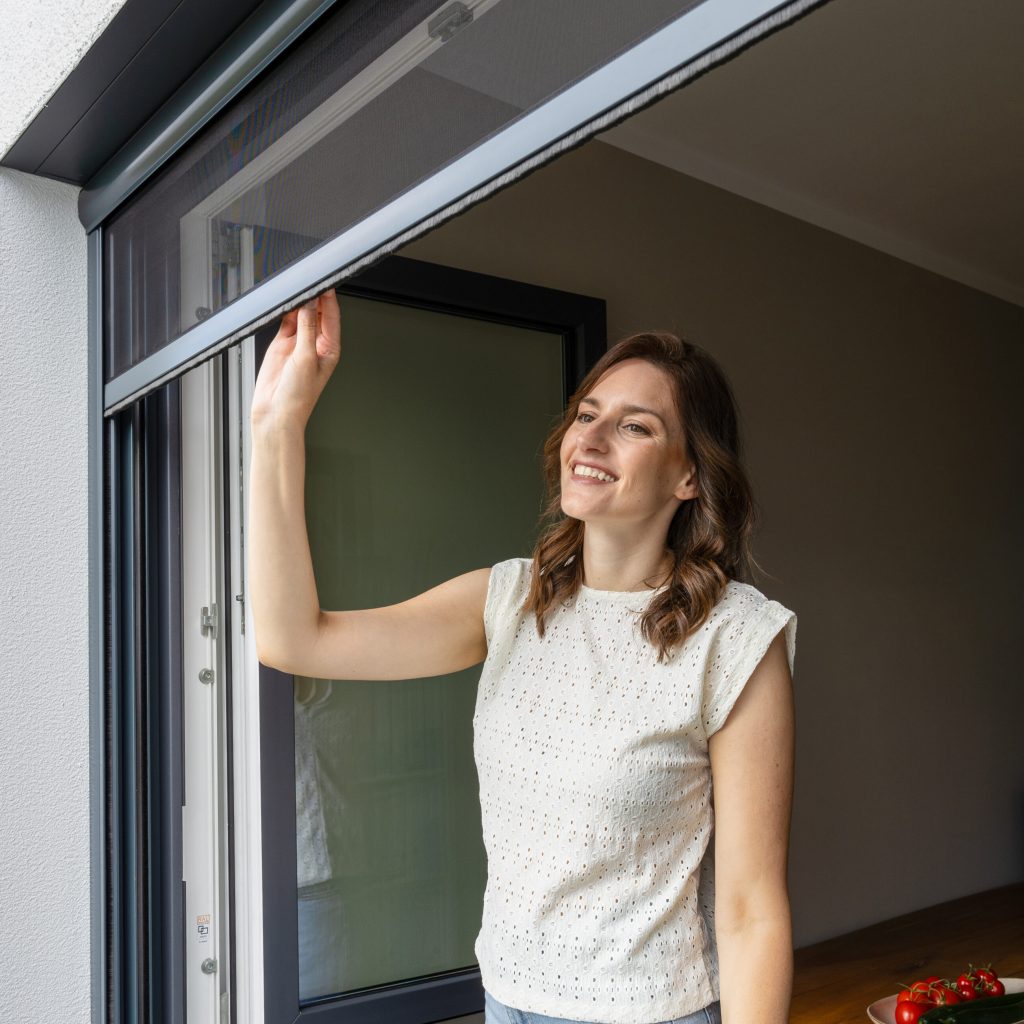 Moustiquaire enroulable